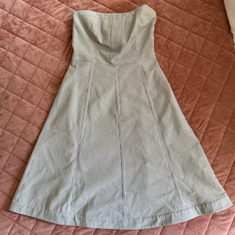 Banana Republic Searsucker Strapless Dress